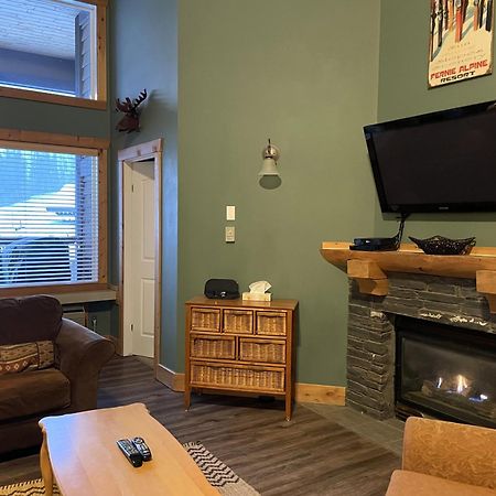 Cornerstone Lodge By Park Vacation Management ファーニー エクステリア 写真