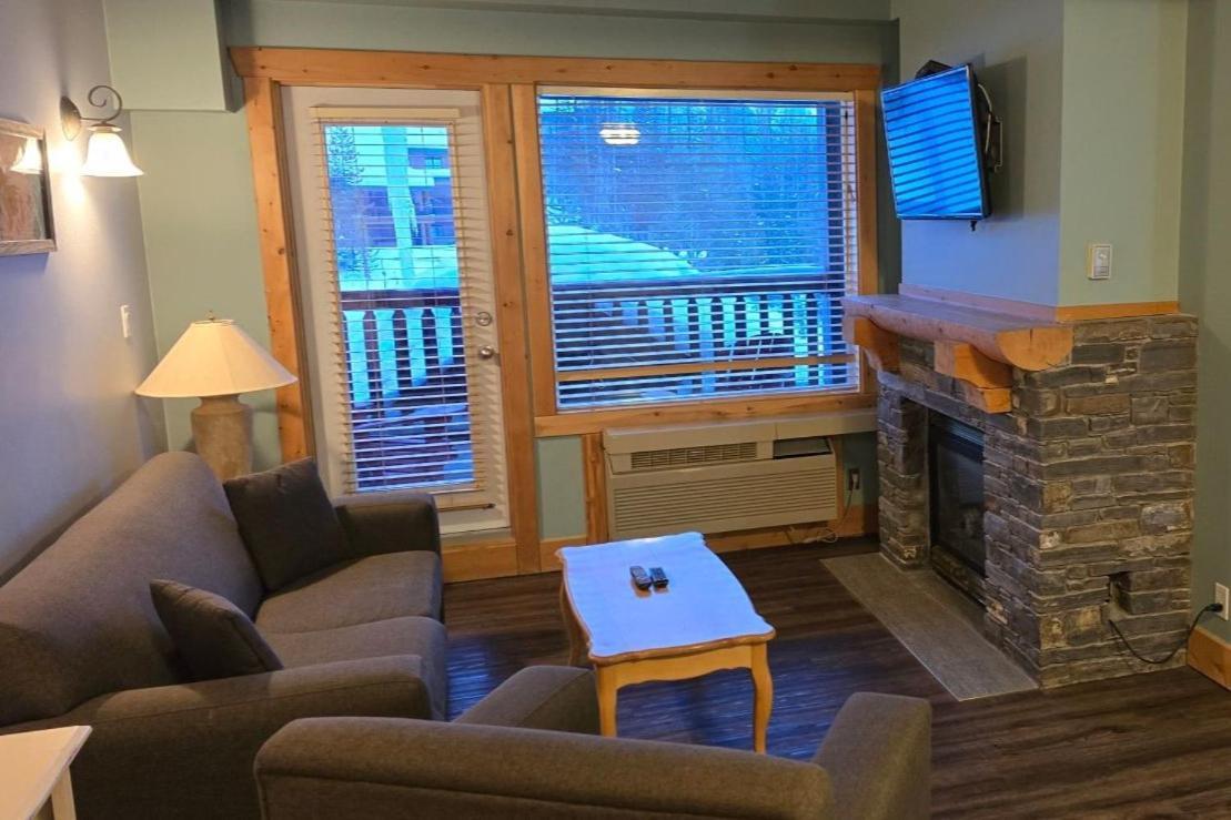 Cornerstone Lodge By Park Vacation Management ファーニー エクステリア 写真